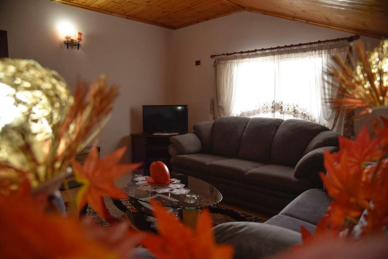 Villa Garden Shkodra Bagian luar foto